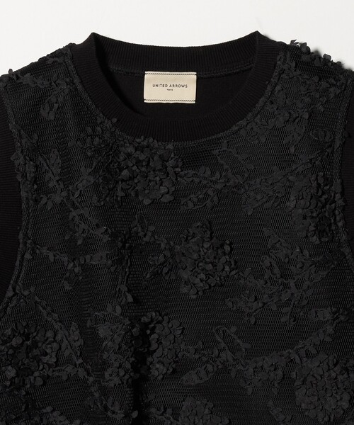 UNITED ARROWS（ユナイテッドアローズ）の「エンブロイダリーフラワー メッシュ ベスト（ニット/セーター・レディース・オフホワイト/ブラック・FREE）」の14枚目の写真