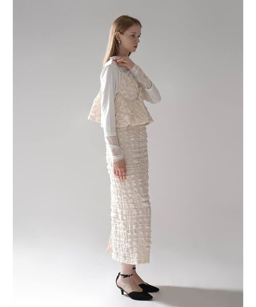 :ETHROF(イーサオブ)の「PEPLUM FRILL JACQUARD CAMISOLE DRESS(ワンピース・レディース・ブラック/ホワイト・MEDIUM)」の7枚目の写真