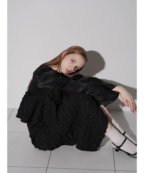 :ETHROF(イーサオブ)の「PEPLUM FRILL JACQUARD CAMISOLE DRESS(ワンピース・レディース・ブラック/ホワイト・MEDIUM)」の19枚目の写真