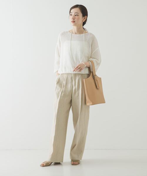 URBAN RESEARCH(アーバンリサーチ)の「ペーパーヤーンボートネックニット(ニット/セーター・レディース・チャコールグレー/ブルー系その他/ホワイト・FREE)」の7枚目の写真