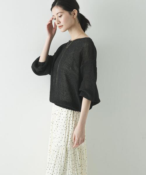 URBAN RESEARCH(アーバンリサーチ)の「ペーパーヤーンボートネックニット(ニット/セーター・レディース・チャコールグレー/ブルー系その他/ホワイト・FREE)」の9枚目の写真