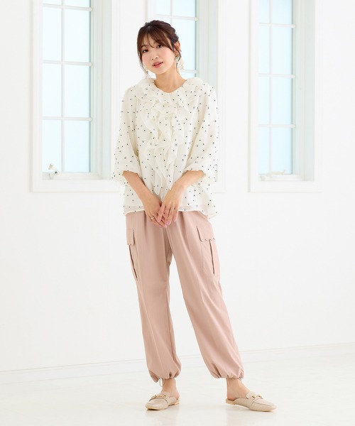 Rose Tiara(ローズティアラ)の「ハートドットフリルブラウス(シャツ/ブラウス・レディース・オフホワイト/ブラック/ピンク・38/42/46)」の10枚目の写真