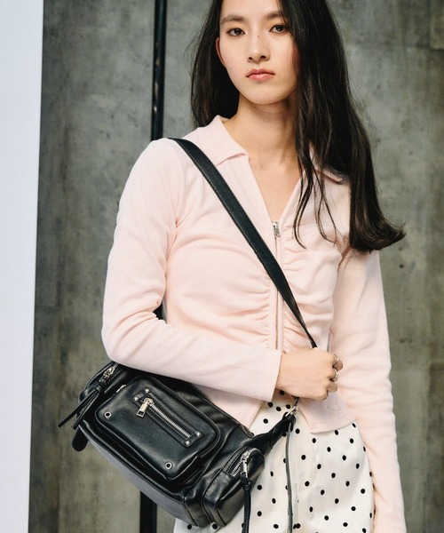 3.3 Field Trip （3.3フィールドトリップ）の「3.3 Field Trip／ポケットデザインショルダーバッグ（ショルダーバッグ・レディース・ブラック/アイボリー・FREE）」の4枚目の写真