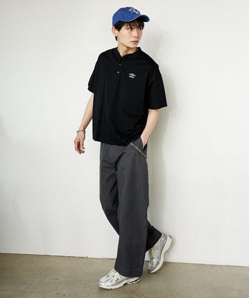 UMBRO(アンブロ)の「UMBRO × PUBLUX/アンブロ <吸水速乾>別注 プレーティング天竺ヘンリーネックTシャツ 限定展開(Tシャツ/カットソー・メンズ・チャコールグレー/ブラック/ライトグレー/ホワイト・LARGE/MEDIUM)」の12枚目の写真