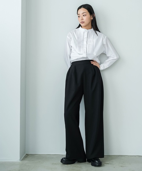 mili an deni(ミリアンデニ)の「ポリレーヨンクロスツータックストレートパンツ(スラックス・レディース・グレー/ブラック/アイボリー・M)」の6枚目の写真