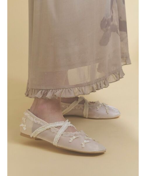 merry jenny(メリージェニー)の「petit ribbonシアーバレエシューズ(バレエシューズ・レディース・ブラック/アイボリー・LARGE/MEDIUM)」の1枚目の写真