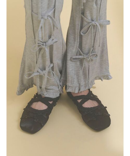 merry jenny(メリージェニー)の「petit ribbonシアーバレエシューズ(バレエシューズ・レディース・ブラック/アイボリー・LARGE/MEDIUM)」の2枚目の写真