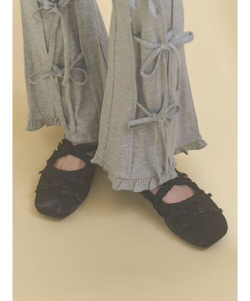 merry jenny(メリージェニー)の「petit ribbonシアーバレエシューズ(バレエシューズ・レディース・ブラック/アイボリー・LARGE/MEDIUM)」の12枚目の写真