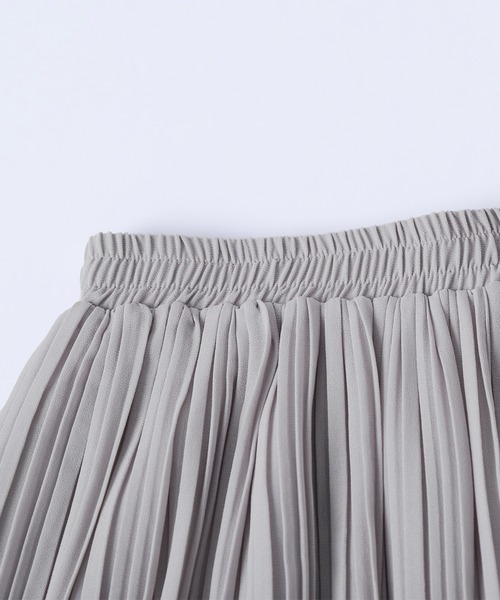 SUGAR BISKET（シュガービスケット）の「フレアプリーツスカート（スカート・レディース・ライトグレー/ホワイト/ブラック/モカ・フリー）」の6枚目の写真
