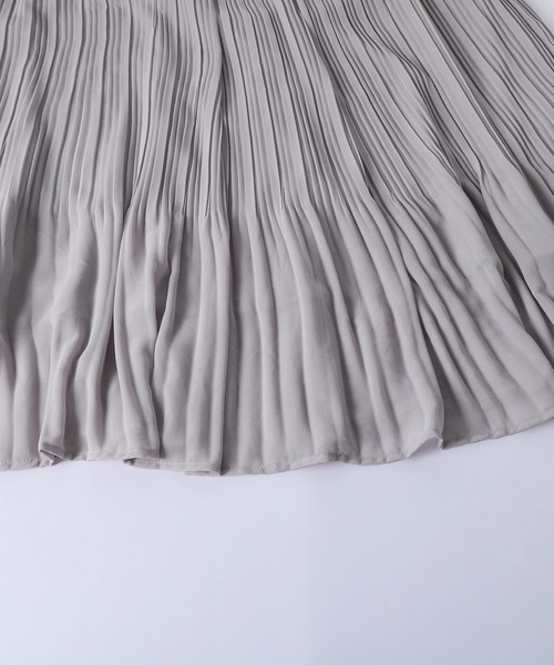 SUGAR BISKET（シュガービスケット）の「フレアプリーツスカート（スカート・レディース・ライトグレー/ホワイト/ブラック/モカ・フリー）」の11枚目の写真