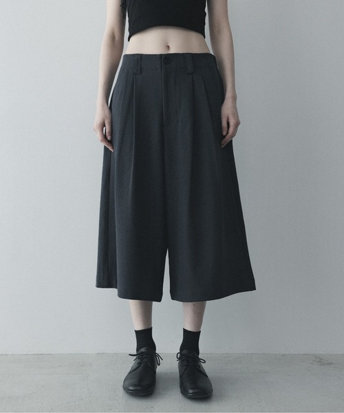 remer(リメール)の「ルーズタックワイドガウチョパンツ / loose tuck wide gaucho PT(その他パンツ・メンズ・ブラック/チャコールグレー・X-SMALL/LARGE/MEDIUM/SMALL)」の2枚目の写真