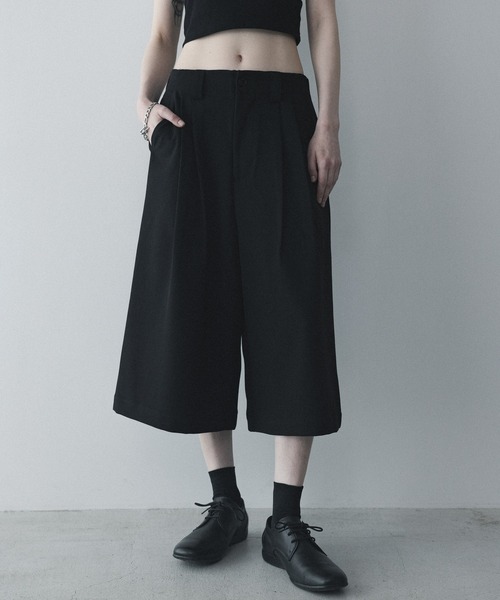 remer(リメール)の「ルーズタックワイドガウチョパンツ / loose tuck wide gaucho PT(その他パンツ・メンズ・ブラック/チャコールグレー・X-SMALL/LARGE/MEDIUM/SMALL)」の3枚目の写真