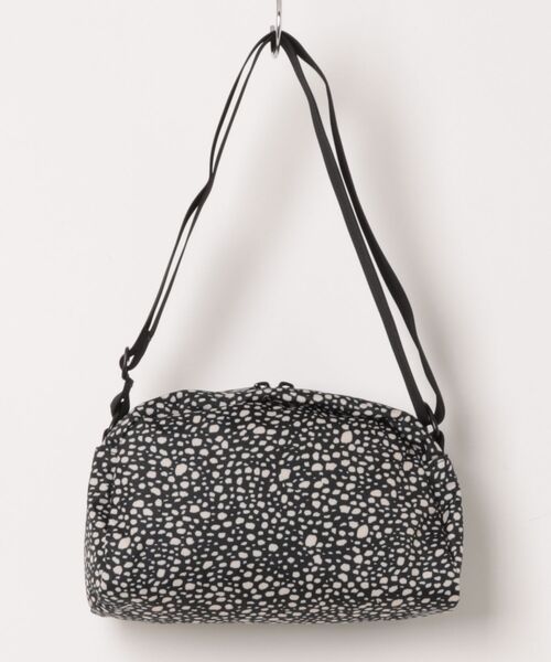 TSURUYA(ツルヤ)の「《KELTY》DP ROUND TOP BAG S(ショルダーバッグ・メンズ・ゴールド/ブラック/グレー・フリー)」の6枚目の写真
