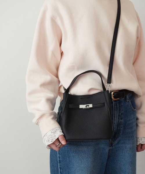 ammy.（エイミードット）の「【 ammy. / エイミードット 】 クラシック ロックデザイン 2WAY ハンドバッグ（ショルダーバッグ・レディース・ブラウン/ダークブラウン/ブラック/ベージュ・FREE）」の13枚目の写真