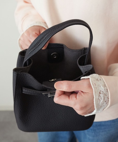 ammy.（エイミードット）の「【 ammy. / エイミードット 】 クラシック ロックデザイン 2WAY ハンドバッグ（ショルダーバッグ・レディース・ブラウン/ダークブラウン/ブラック/ベージュ・FREE）」の15枚目の写真