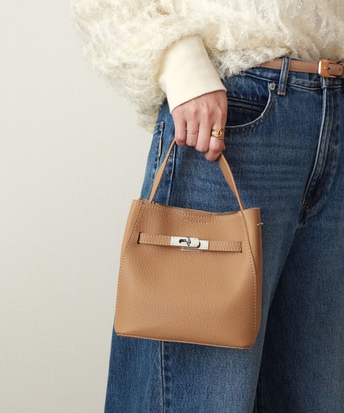 ammy.（エイミードット）の「【 ammy. / エイミードット 】 クラシック ロックデザイン 2WAY ハンドバッグ（ショルダーバッグ・レディース・ブラウン/ダークブラウン/ブラック/ベージュ・FREE）」の16枚目の写真