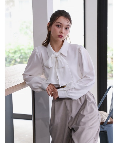 fifth（フィフス）の「取り外し可能リボンタイ付き長袖ブラウス（シャツ/ブラウス・レディース・パープル/ホワイト/グレイッシュベージュ・M）」の11枚目の写真