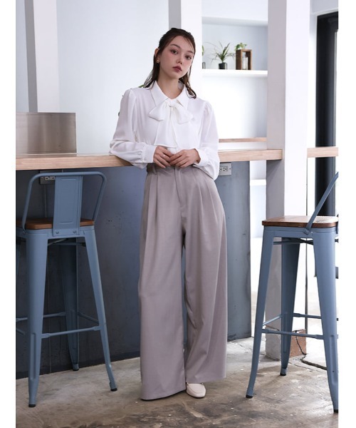 fifth（フィフス）の「取り外し可能リボンタイ付き長袖ブラウス（シャツ/ブラウス・レディース・パープル/ホワイト/グレイッシュベージュ・M）」の12枚目の写真