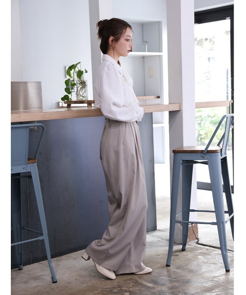 fifth（フィフス）の「取り外し可能リボンタイ付き長袖ブラウス（シャツ/ブラウス・レディース・パープル/ホワイト/グレイッシュベージュ・M）」の14枚目の写真