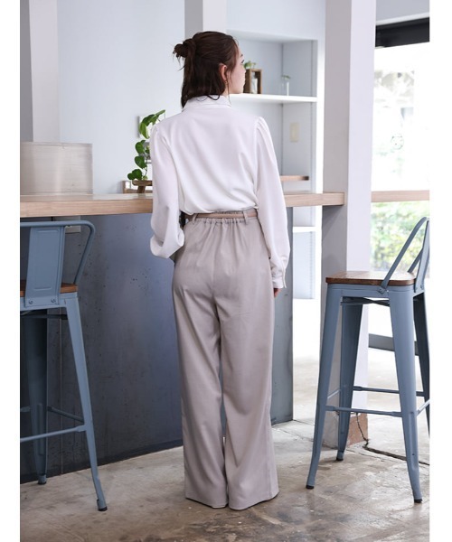 fifth（フィフス）の「取り外し可能リボンタイ付き長袖ブラウス（シャツ/ブラウス・レディース・パープル/ホワイト/グレイッシュベージュ・M）」の15枚目の写真