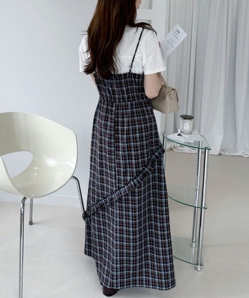 Ada.(エイダ)の「オールシーズン対応/チェック柄 アシメフリル ロング キャミワンピース(ワンピース・レディース・ブラック/ブラウン系その他/ライトブルー・S/M)」の7枚目の写真
