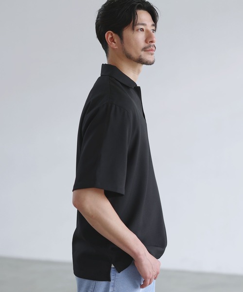 SPU（スプ）の「【セットアップ対応】防シワ・防ピリング・接触冷感　機能性素材テックリネン半袖スキッパーシャツ（シャツ/ブラウス・メンズ・ブラック/チャコール/ナチュラル/ネイビー・XL/L/M/S）」の6枚目の写真