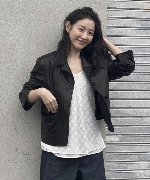ANDNEEDS(アンドニーズ)の「Alto leather short jacket (black)(ライダースジャケット・レディース・その他・FREE)」の1枚目の写真