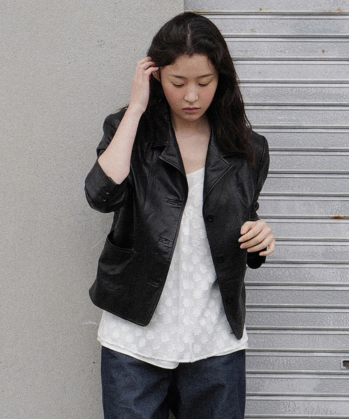 ANDNEEDS(アンドニーズ)の「Alto leather short jacket (black)(ライダースジャケット・レディース・その他・FREE)」の3枚目の写真