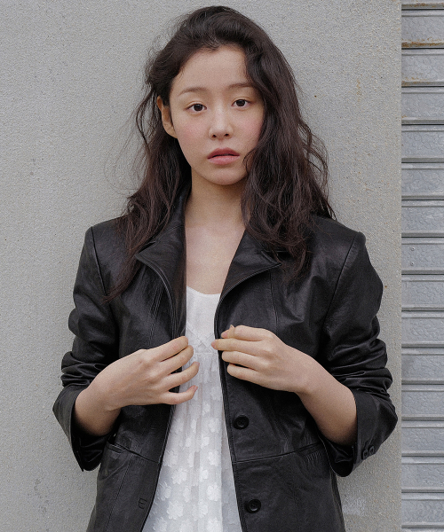 ANDNEEDS(アンドニーズ)の「Alto leather short jacket (black)(ライダースジャケット・レディース・その他・FREE)」の4枚目の写真