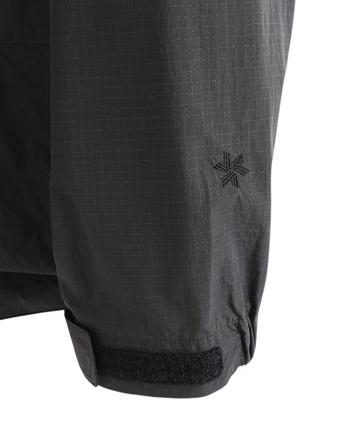 GOLDWIN（ゴールドウィン）の「Goldwin / ゴールドウイン：別注 Dope Dyed Rip-stop Hooded Jacket：ONLYARK-1-2518[PIE]（ナイロンジャケット・メンズ・グレー系その他・3/2/1）」の8枚目の写真