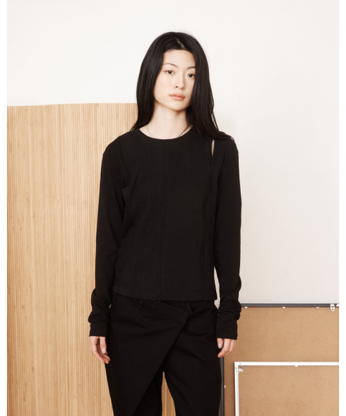 サイドスリットロングスリーブ（ブラック）