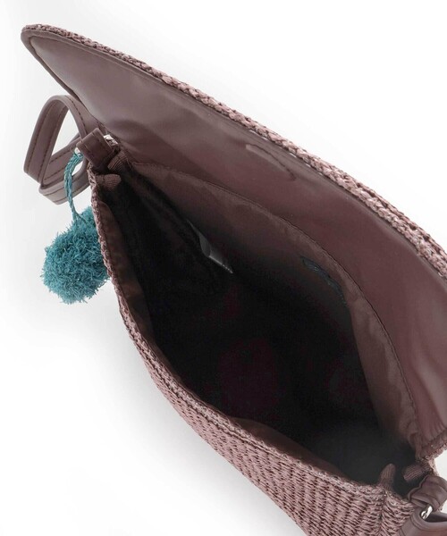 BeBe（ベベ）の「【お揃い】ラフィアポンポンブレード編みポシェット（ショルダーバッグ・キッズ・ホワイト/ブラウン・FREE）」の17枚目の写真