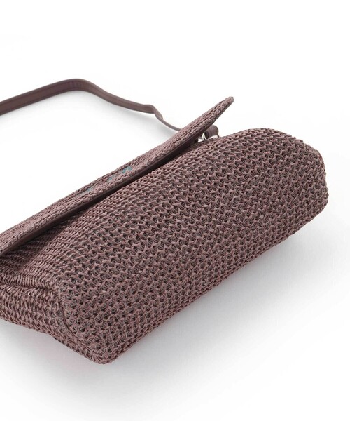 BeBe（ベベ）の「【お揃い】ラフィアポンポンブレード編みポシェット（ショルダーバッグ・キッズ・ホワイト/ブラウン・FREE）」の18枚目の写真