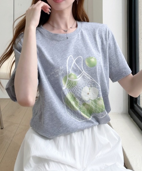 Ada.（エイダ）の「ラフランスプリント 半袖Tシャツ（Tシャツ/カットソー・レディース・ホワイト/グレー/オートミール・FREE）」の2枚目の写真