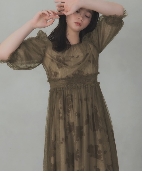 Rose of Sharon(ローズオブシャロン)の「シアーレイヤード花柄パフ袖ドレス(ドレス・レディース・ベージュ/ベージュ×ブラック/ブラック/ブルー・S/M)」の22枚目の写真