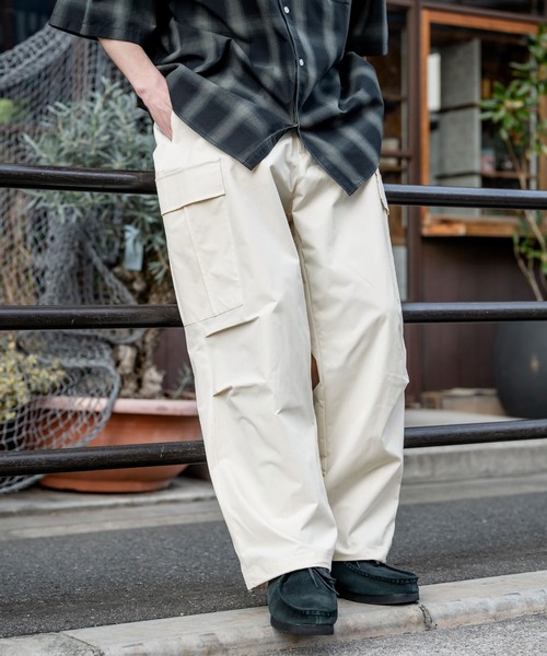 Rocky Monroe(ロッキーモンロー)の「裾ドローコード ミリタリーワイドカーゴパンツ(カーゴパンツ・メンズ・ベージュ/ブラウン/オフホワイト/ブラック/カーキ・M/L/XL)」の13枚目の写真