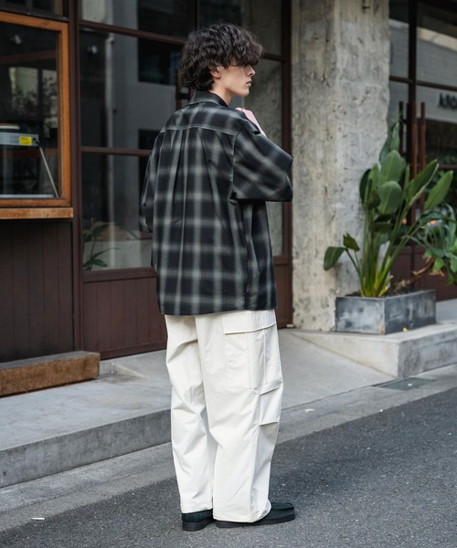 Rocky Monroe(ロッキーモンロー)の「裾ドローコード ミリタリーワイドカーゴパンツ(カーゴパンツ・メンズ・ベージュ/ブラウン/オフホワイト/ブラック/カーキ・M/L/XL)」の9枚目の写真