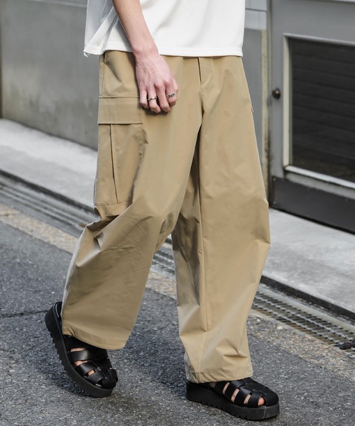Rocky Monroe(ロッキーモンロー)の「裾ドローコード ミリタリーワイドカーゴパンツ(カーゴパンツ・メンズ・ベージュ/ブラウン/オフホワイト/ブラック/カーキ・M/L/XL)」の21枚目の写真