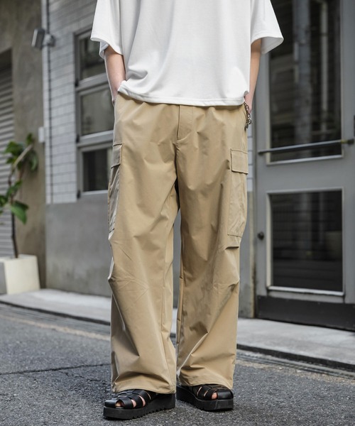 Rocky Monroe(ロッキーモンロー)の「裾ドローコード ミリタリーワイドカーゴパンツ(カーゴパンツ・メンズ・ベージュ/ブラウン/オフホワイト/ブラック/カーキ・M/L/XL)」の19枚目の写真