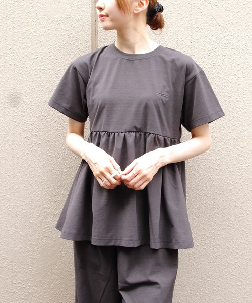 THOUSAND MILE（サウザンドマイル）の「THOUSAND MILE/サウザンドマイル　ギャザーウエストTEE＆ワイドパンツ セットアップ　GATHERED WAIST TEE&WIDE PANTS SET（セットアップ・レディース・ブラック/ブラウン/ホワイト×ブラック・FREE）」の13枚目の写真