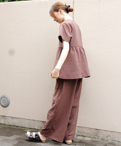 THOUSAND MILE（サウザンドマイル）の「THOUSAND MILE/サウザンドマイル　ギャザーウエストTEE＆ワイドパンツ セットアップ　GATHERED WAIST TEE&WIDE PANTS SET（セットアップ・レディース・ブラック/ブラウン/ホワイト×ブラック・FREE）」の19枚目の写真