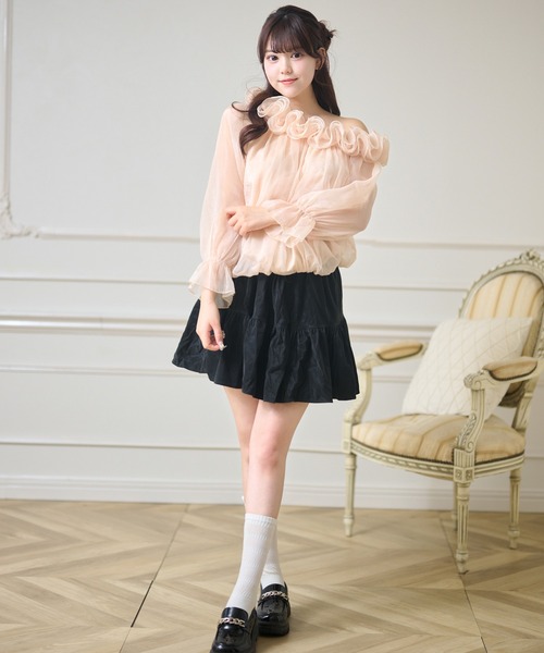 Anely（アネリー）の「オフショルダー バルーン デザイン シアー トップス（シャツ/ブラウス・レディース・アイボリー/ベージュ・FREE）」の10枚目の写真
