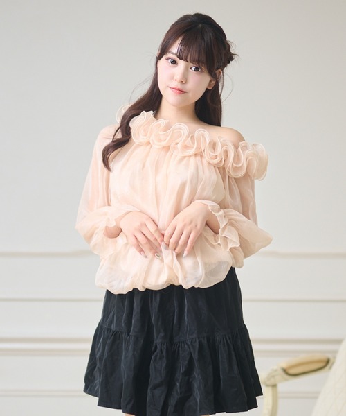 Anely（アネリー）の「オフショルダー バルーン デザイン シアー トップス（シャツ/ブラウス・レディース・アイボリー/ベージュ・FREE）」の11枚目の写真