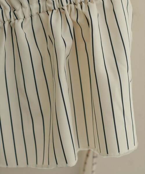 natural couture(ナチュラルクチュール)の「【水着】ペプラムキャミ+ショーツSET(水着・レディース・ブラック/ブルー系その他/ベージュ/ホワイト系その他・FREE)」の7枚目の写真
