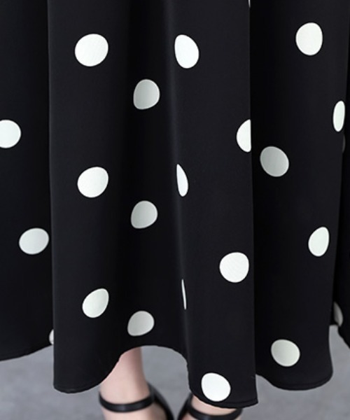 LUCPY(ラクピー)の「ドット切替フレアロングワンピース(ワンピース・レディース・ブラック・XX-LARGE/X-LARGE/LARGE/MEDIUM)」の5枚目の写真