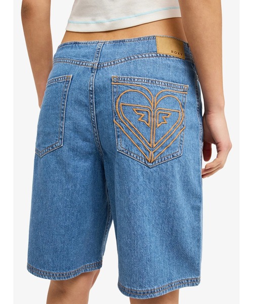 ROXY(ロキシー)の「ROXY ウィメンズ COOL GIRL LONGLINE DENIM SHORT デニムパンツ 【2026年春夏モデル】/ロキシー(デニムパンツ・レディース・ブルー・28inch/26inch/24inch)」の7枚目の写真