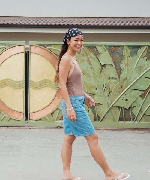 ROXY(ロキシー)の「ROXY ウィメンズ COOL GIRL LONGLINE DENIM SHORT デニムパンツ 【2026年春夏モデル】/ロキシー(デニムパンツ・レディース・ブルー・28inch/26inch/24inch)」の5枚目の写真