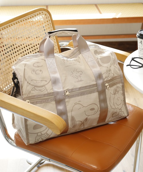 SNOOPY(スヌーピー)の「SNOOPY スヌーピー ボストンバッグ 6コマ キャリーオンバッグ(ボストンバッグ・レディース・ダークグレー/ベージュ/ラベンダー・FREE)」の2枚目の写真