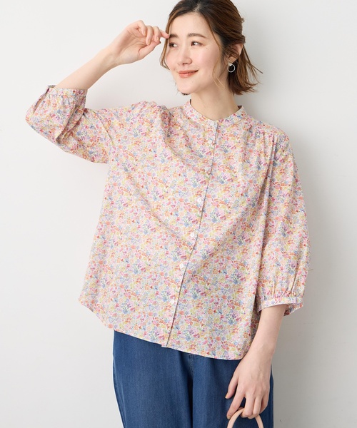 Petit Honfleur(プチオンフルール)の「【Liberty】リバティプリントスタンドカラーシャツ(シャツ/ブラウス・レディース・ネイビー/ピンク/サックスブルー/ブルー・9号/11号)」の6枚目の写真