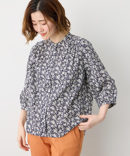 Petit Honfleur(プチオンフルール)の「【Liberty】リバティプリントスタンドカラーシャツ(シャツ/ブラウス・レディース・ネイビー/ピンク/サックスブルー/ブルー・9号/11号)」の10枚目の写真